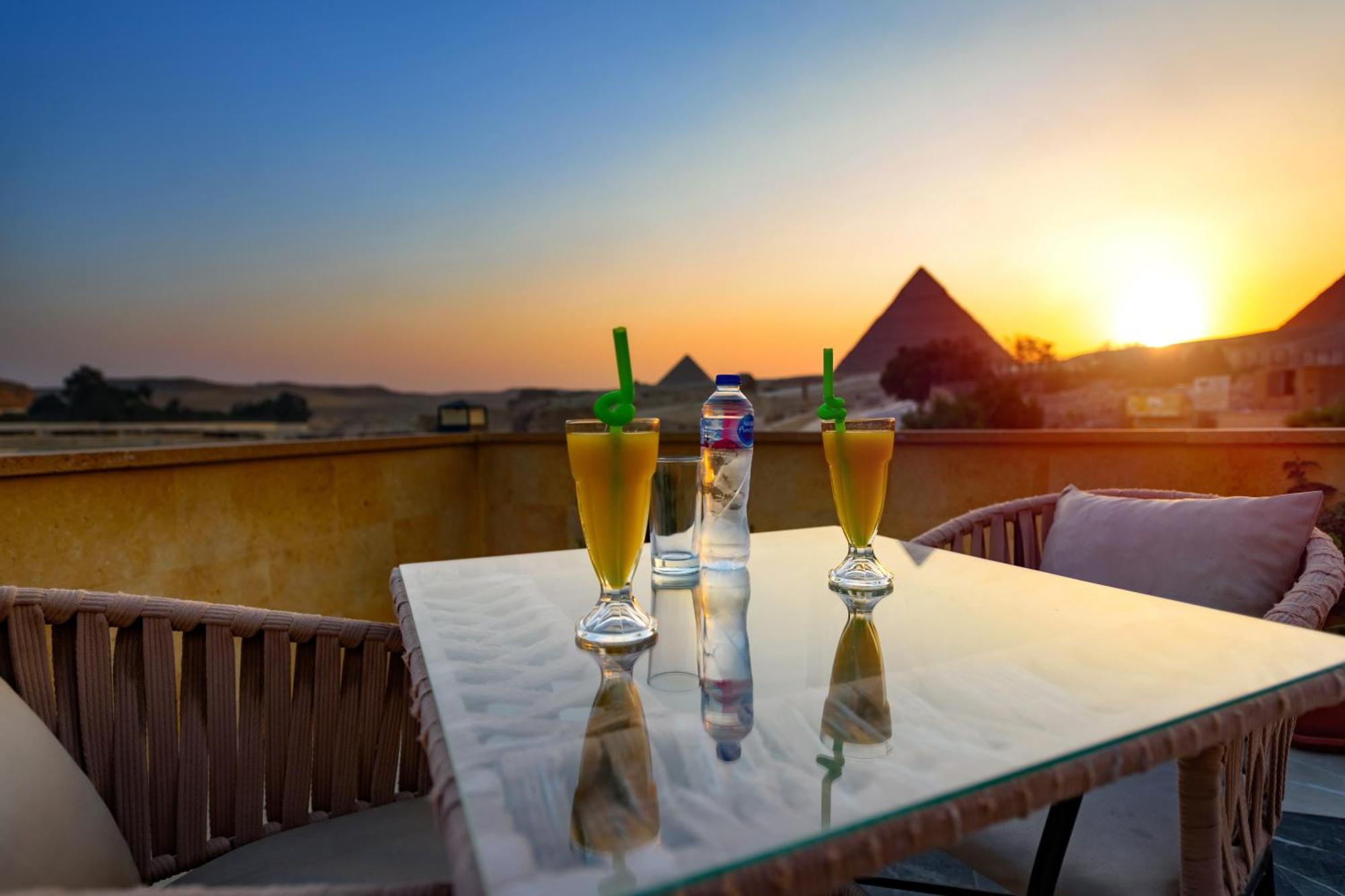The Gate Hotel Front Pyramids & Sphinx View Kafret el-Gabal Eksteriør bilde